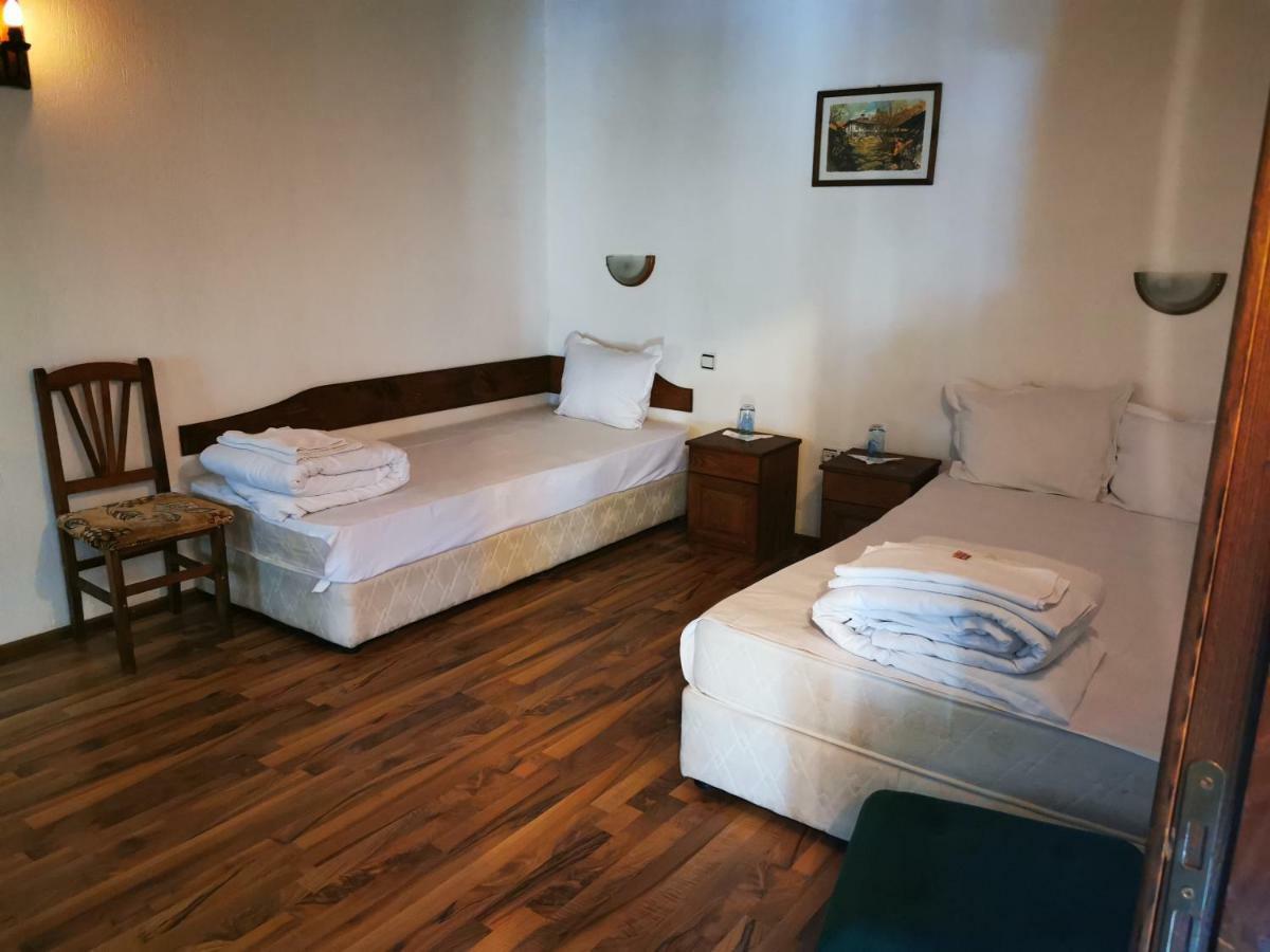 Hotel Комплекс Валера Gabarevo Esterno foto