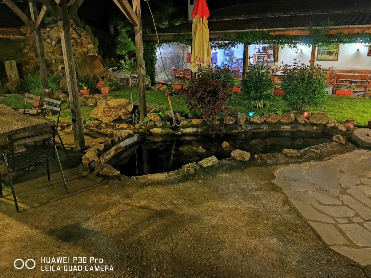 Hotel Комплекс Валера Gabarevo Esterno foto